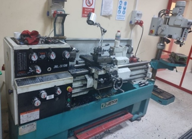 Conventional Lathe Machine